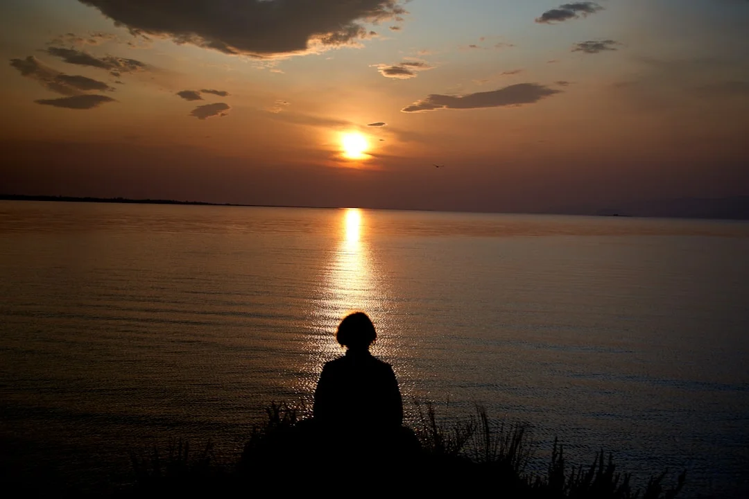 Hedonia or eudaimonia: Which happiness really makes you happy?