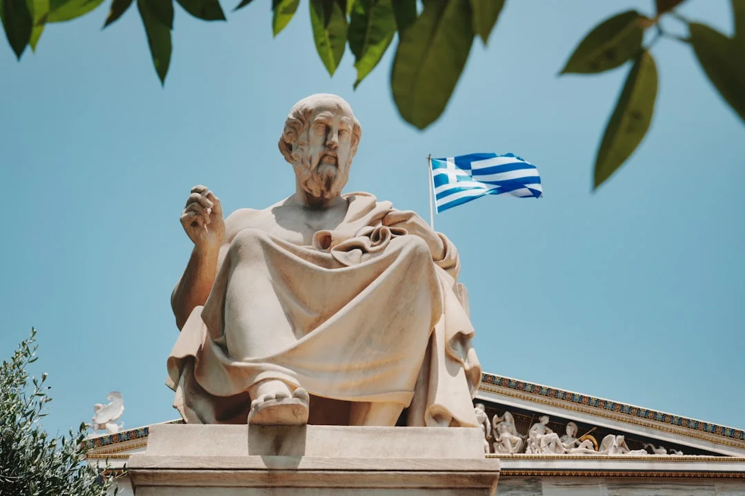 Ancient Greek architecture as a symbol of the Pythagorean tradition
